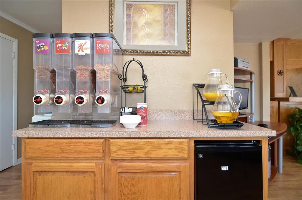 Americas Best Value Inn Crosstimbers Stephenville Restoran gambar